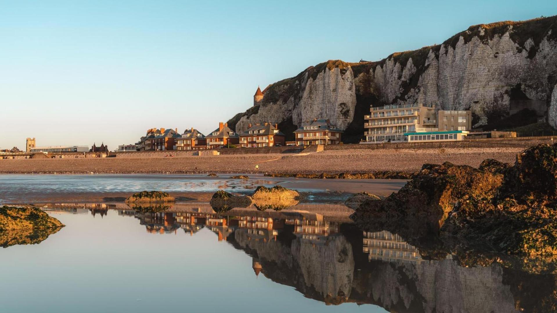 "Hinkley" Centre Ville Place De Parking Prive Dieppe Exterior foto